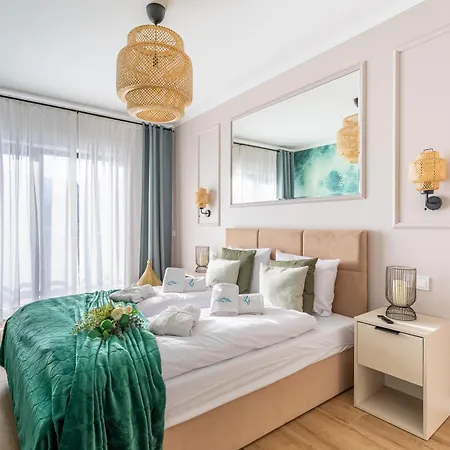 Apart Invest Apartament 8 Obroncow Pokoju * 斯克拉斯卡波伦巴