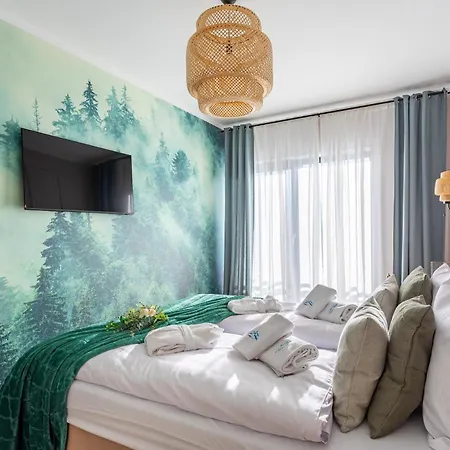 Apart Invest Apartament 8 Obroncow Pokoju 公寓 *